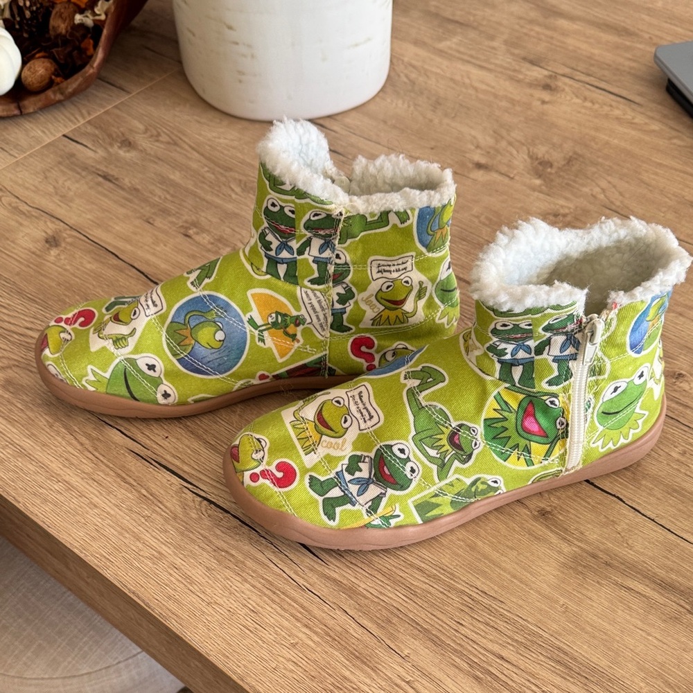 Green Cartoon Character Ankle Boots